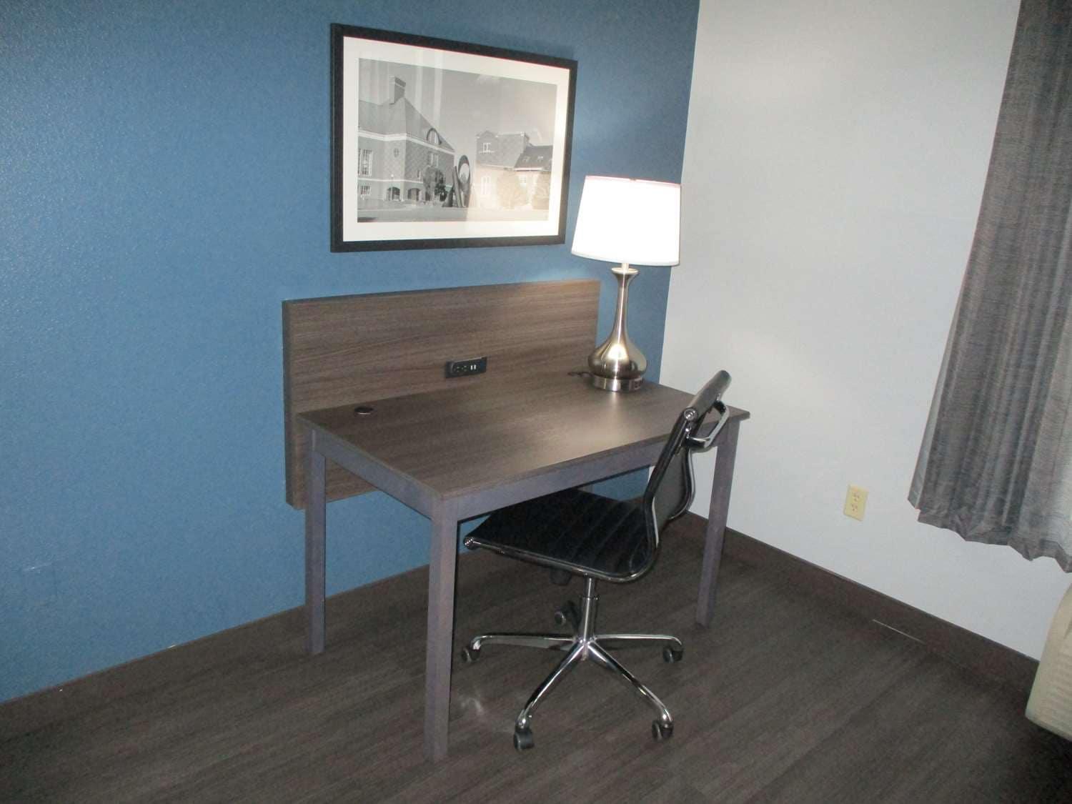 Best Western Plus Champaign/Urbana Inn Bilik gambar